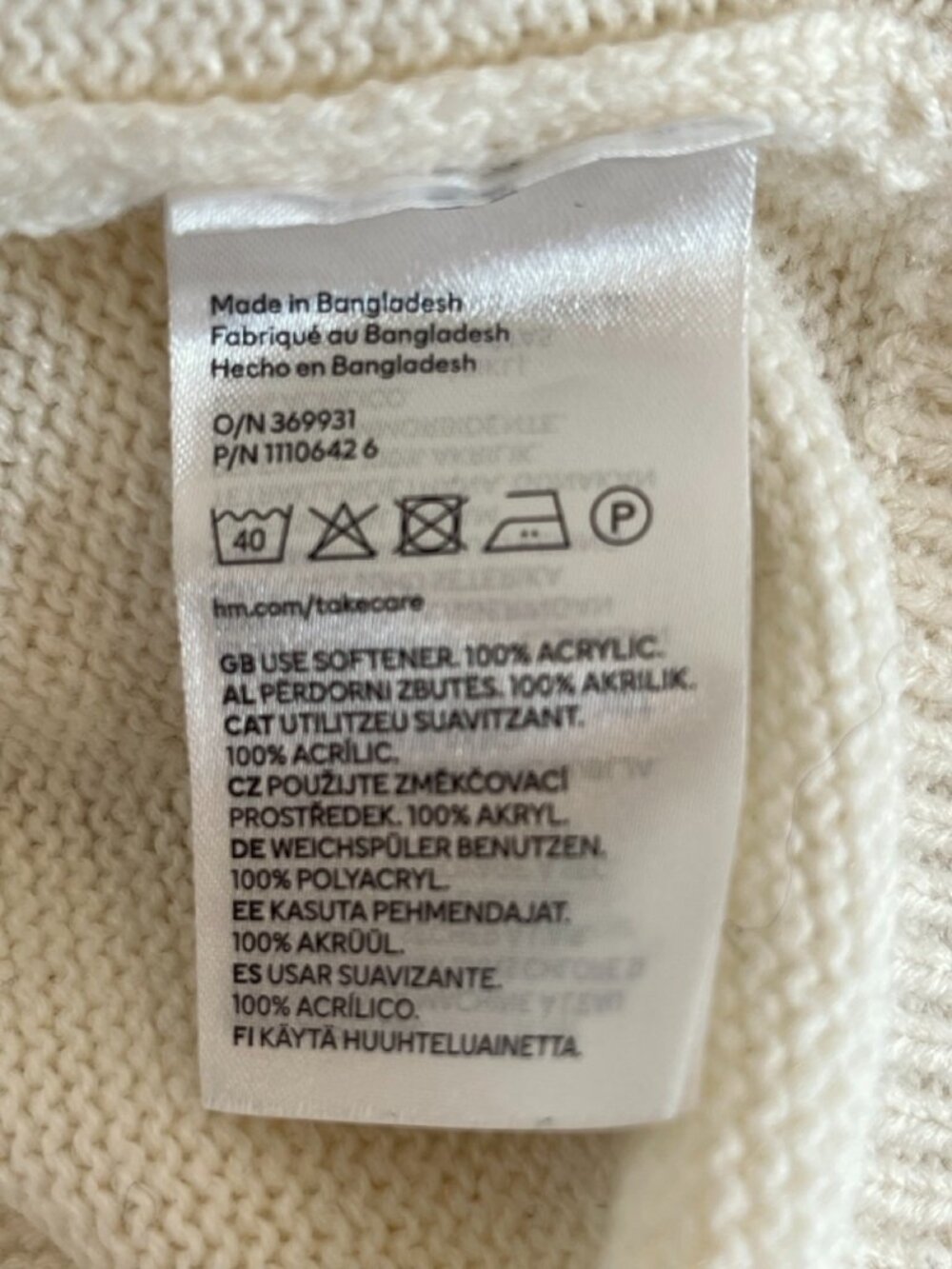 HM Divided Peanuts Snoopy Knit Sweater Medium White Black Fair Isle - Picture 5 of 7